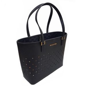 NWT-Michael Kors SM carryall Leather